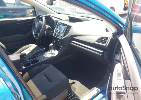 2018 Subaru Impreza 2.0I Premium из США, поврежденный, VIN 4S3GKAD61J3608185